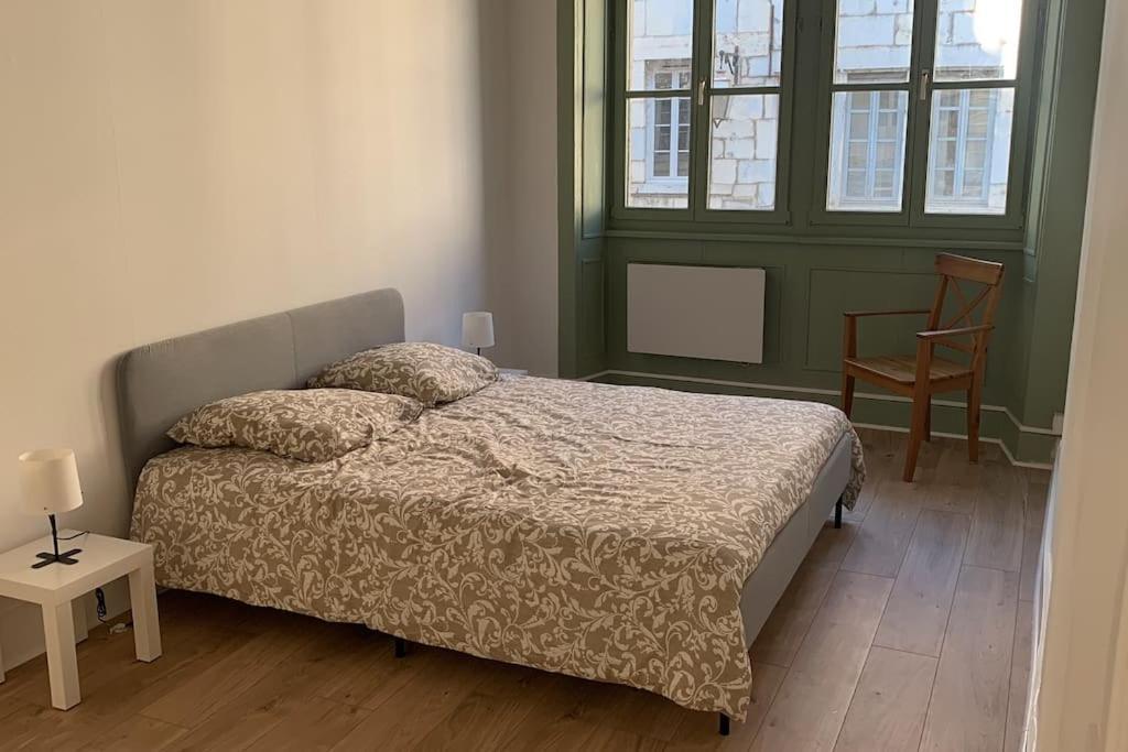Elegant 2 Chambres Vieille Ville Besancon Exterior photo